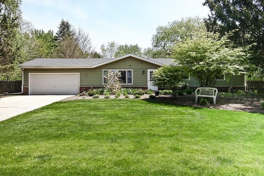 1st image of 3450 Country Aire Dr
