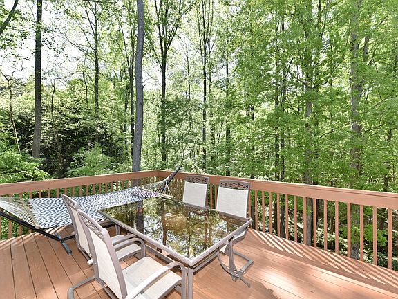 Private deck