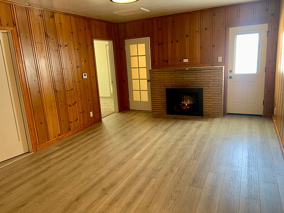 3rd image of 1215 Nielsen Ave