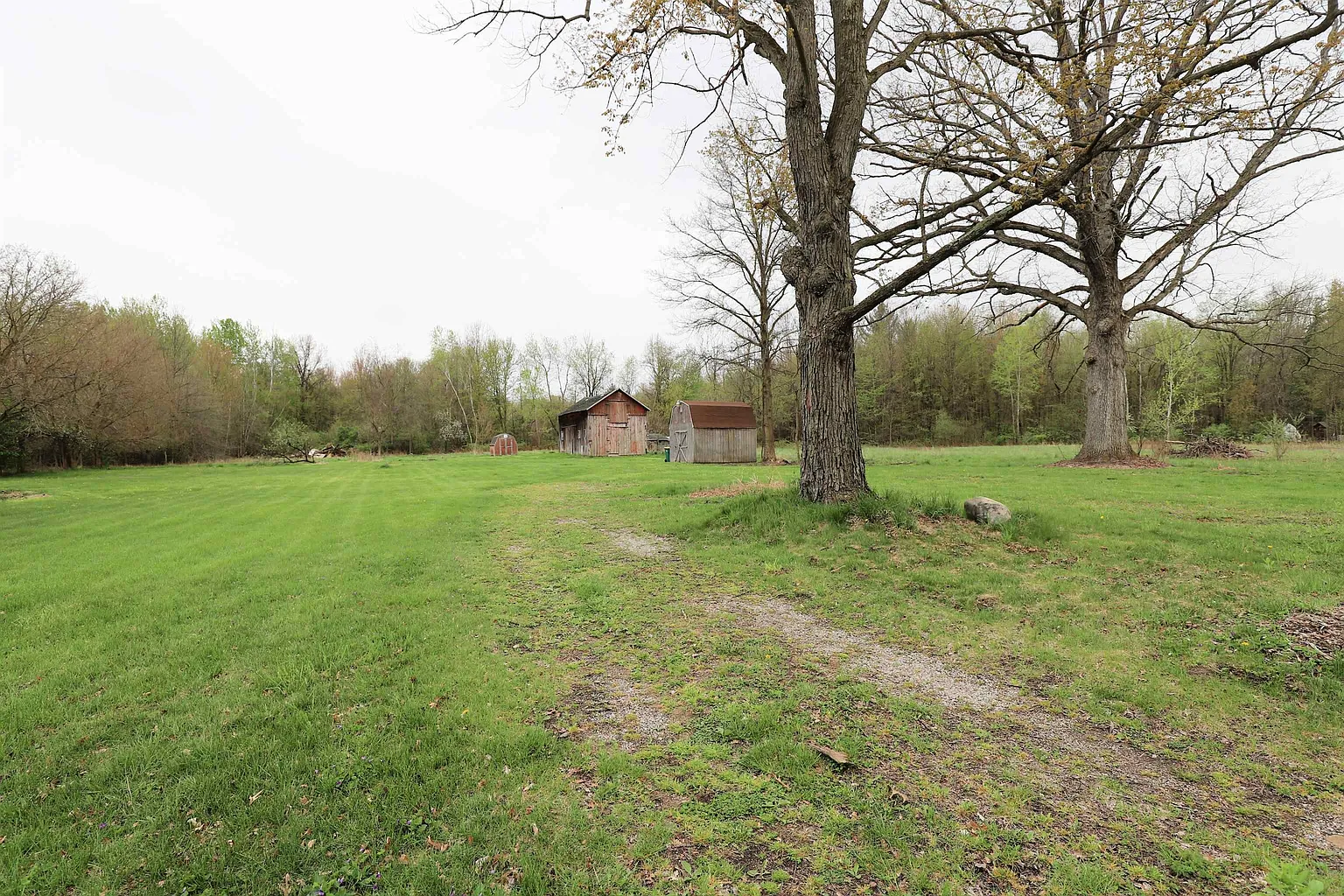 3350 E Burt Rd photo 1