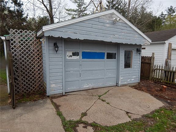 2nd image of 6101 Antrim St