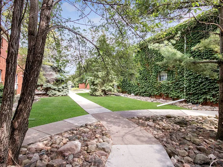 649 Maple Rd — Photo 23