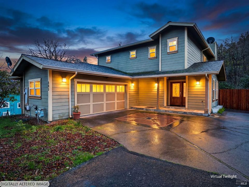 1st image of 605 Redwood Avenue