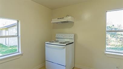 3rd image of 211 Spaatz St #2