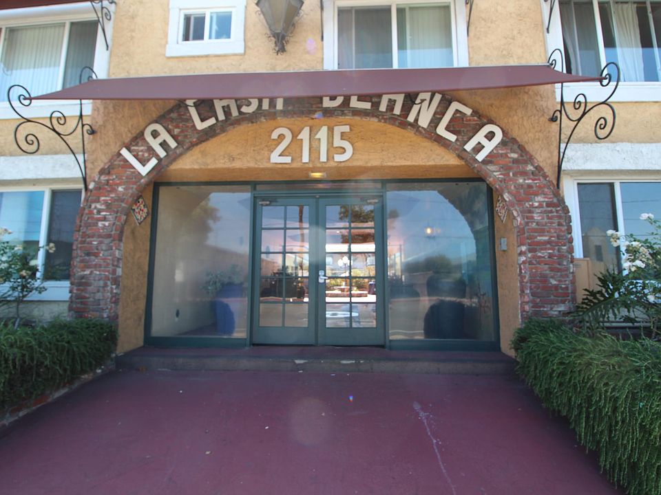 2nd image of 2115 Placentia Ave APT 34