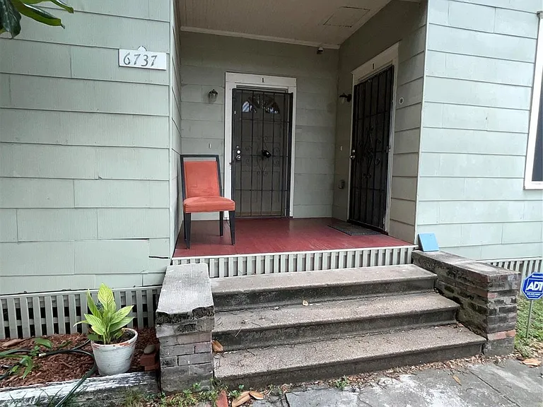 6737 Avenue E #A — Photo 2