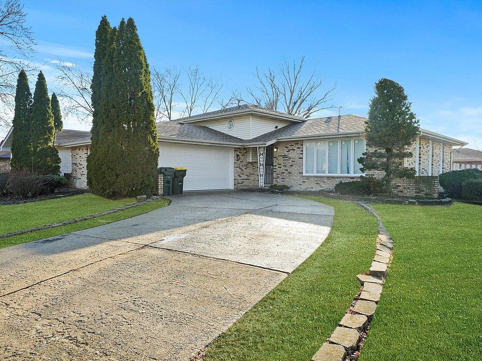 1st image of 20000 Terrace Ave