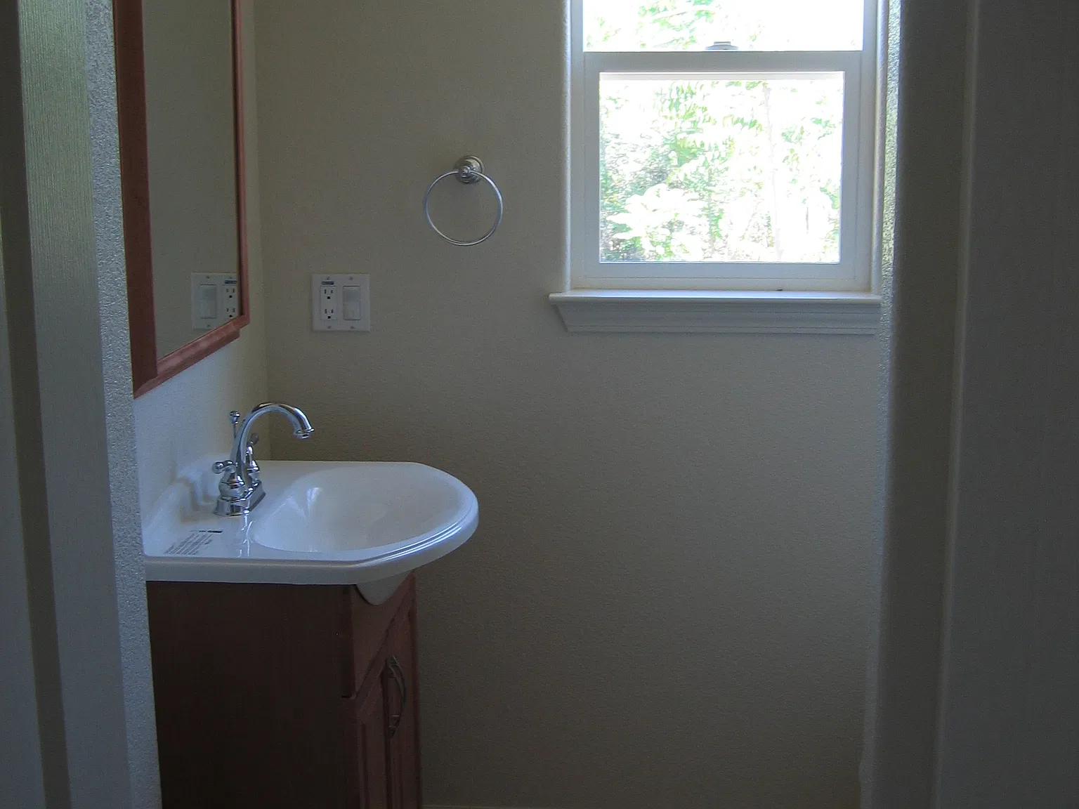 3 bed, 1512 sqft, $1,800 — Photo 4