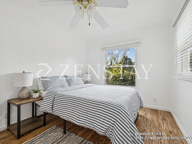 Secondary Bedroom with Queen Bed