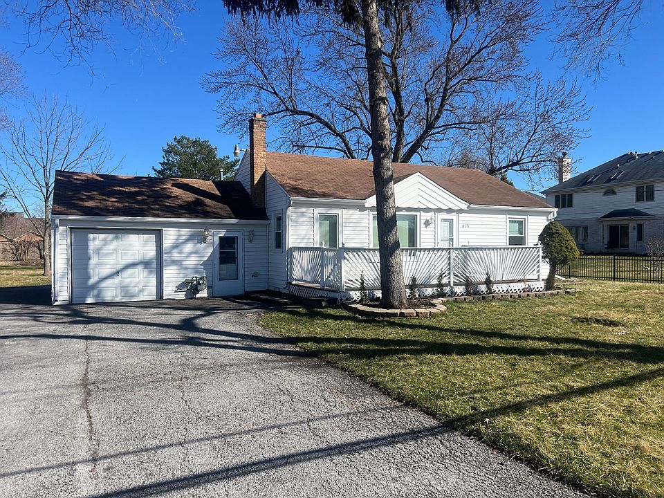 1st image of 18351 Oak Park Ave