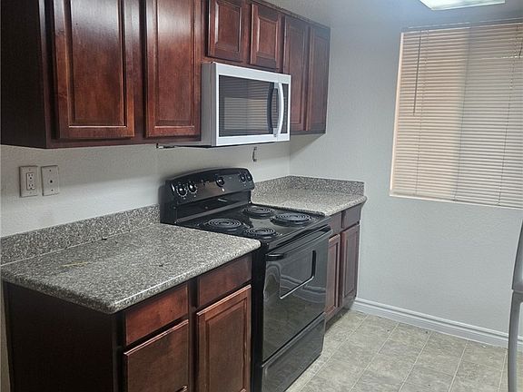 3rd image of 5060 Indian River Dr Unit 377