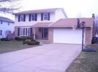 1470 Edith St, Louisville, OH 44641
