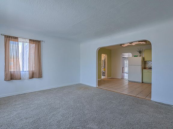 4th image of 5420 Mountain Rd NE