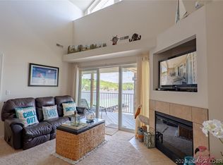 255-4 Plaza Beach Dr #4E, Camdenton, MO 65020