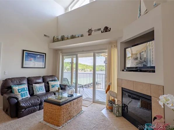255-4 Plaza Beach Dr #4E, Camdenton, MO 65020