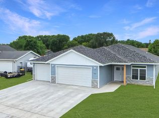 503 Darlene Dr, Marshall, MN 56258