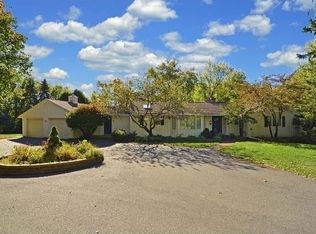 56 Dellwood Rd N, Dellwood, MN 55110