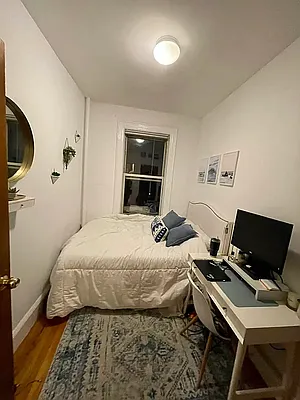 Rented by LJ Sloane Management | media 16