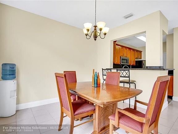 5th image of 5181 Meadow Oaks Dr