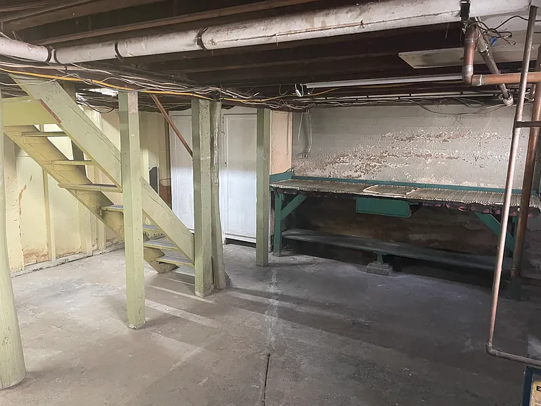Full basement
