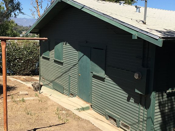 5th image of 1625 1/2 Lucretia Ave