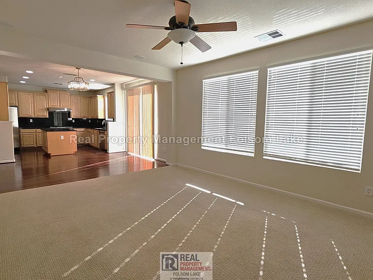 4446 Menaggio Way — Photo 8