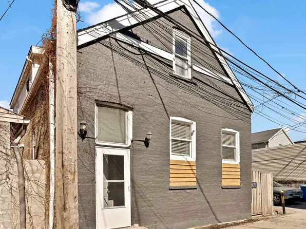 1137 W 17th St, Chicago, IL 60608