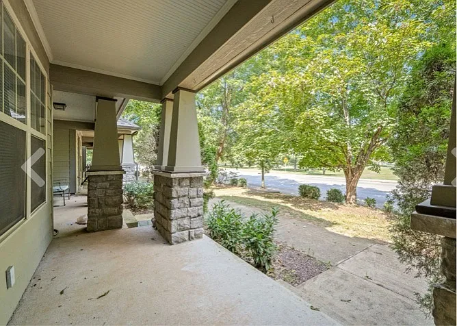 105 4th Avenue - 1 — Photo 3