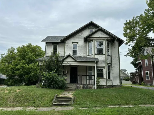 139 N Center St, Grove City, PA 16127