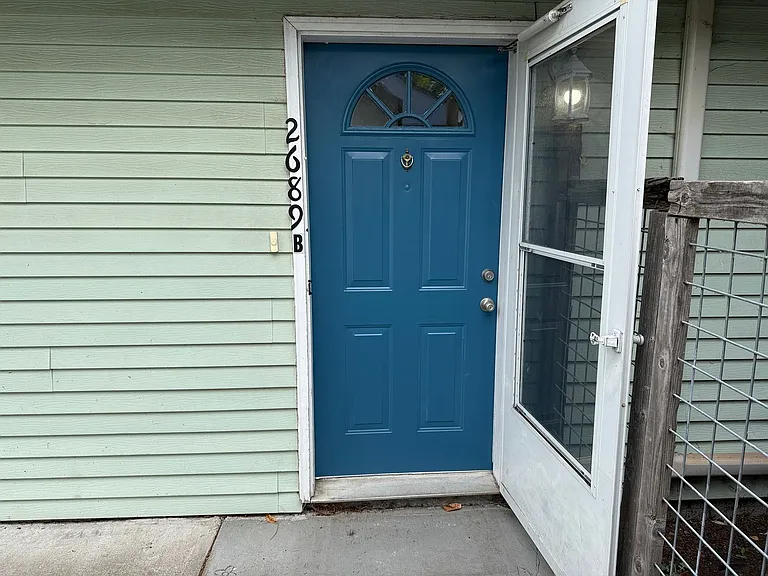 2689 York St #B — Photo 2