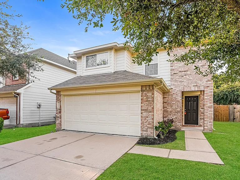 15210 Lucky Star Dr — Photo 3