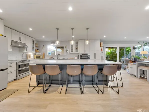 94-650 Kauakapuu Loop, Mililani, HI 96789