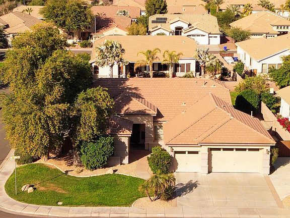 3rd image of 1036 E TONTO Drive
