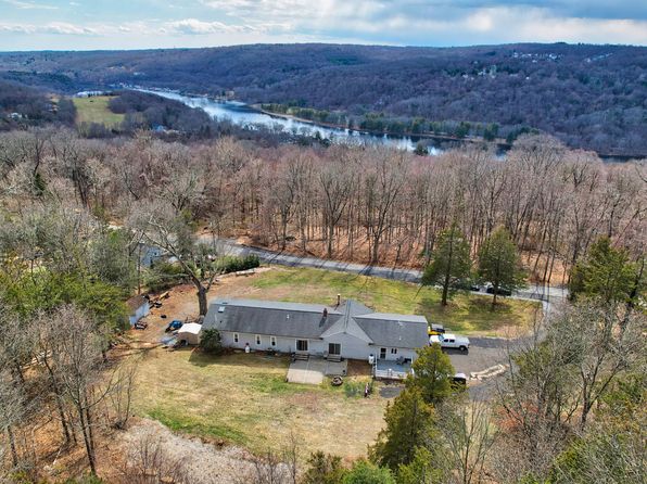 154 S Benham Rd, Seymour, CT 06483