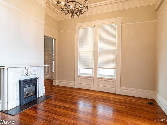 4th image of 2102 Bush St APT 1