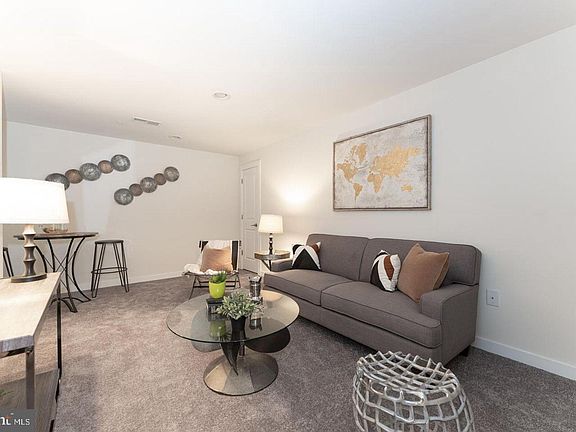 3rd image of 21XX Kensington Ave