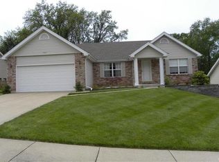 11207 Lakewood Crossing Dr, Bridgeton, MO 63044