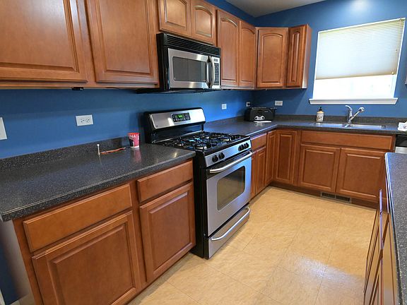 3rd image of 2416 Phillip Dr