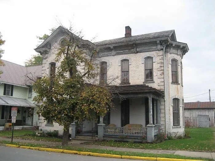 500 Main St photo 1