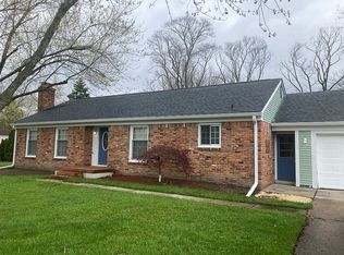 24548 Lakeland St, Farmington Hills, MI 48336