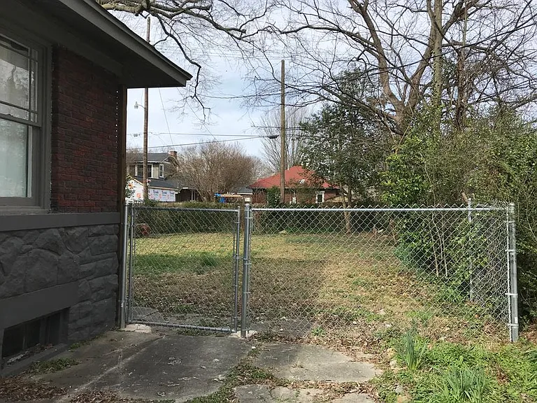 1858 Oliver Ave — Photo 13