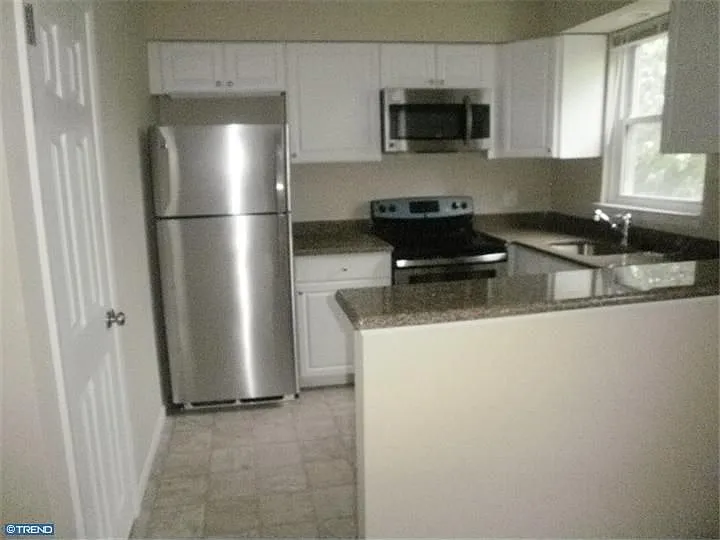 333 Lacey Ave photo 1