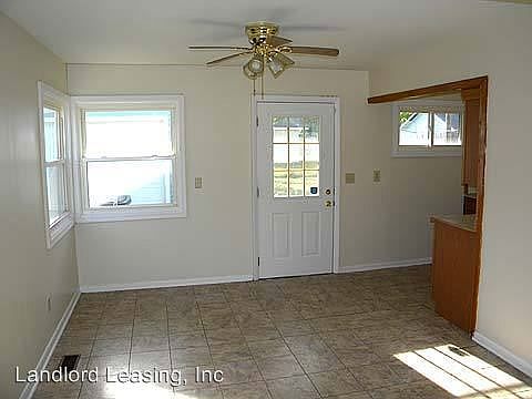4th image of 4222 Palm Ave