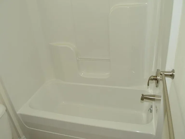 53 Fuller Cir — Photo 18