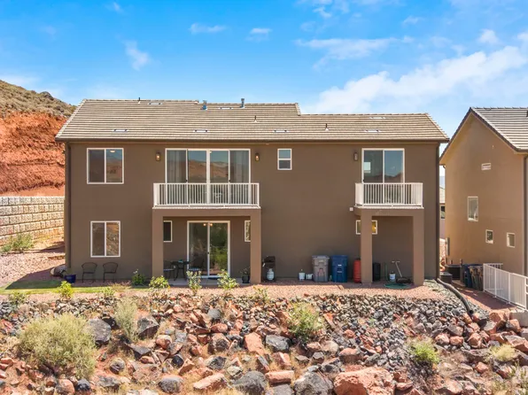 438 Stone Mountain Dr #16, Saint George, UT 84770
