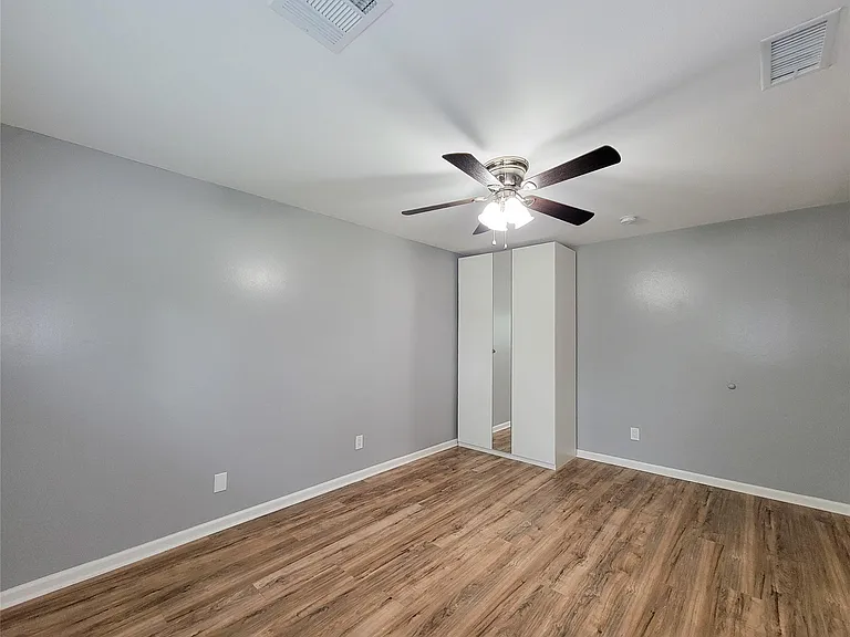 5846 Ettrick Dr — Photo 16