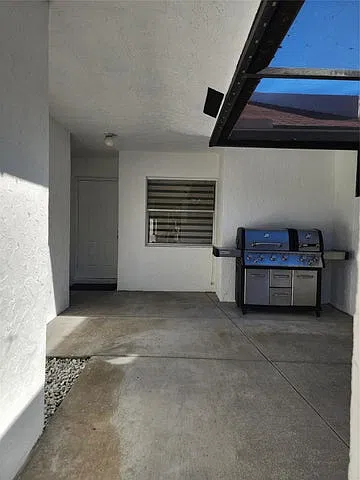 2 bed, 1234 sqft, $2,950 — Photo 3
