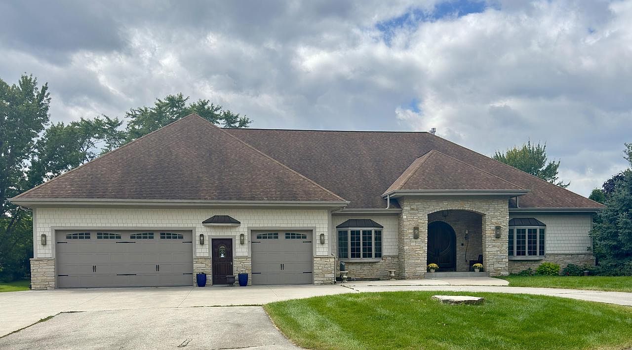 N52W35577 West Lake DRIVE, Oconomowoc, WI 53066 | Zillow