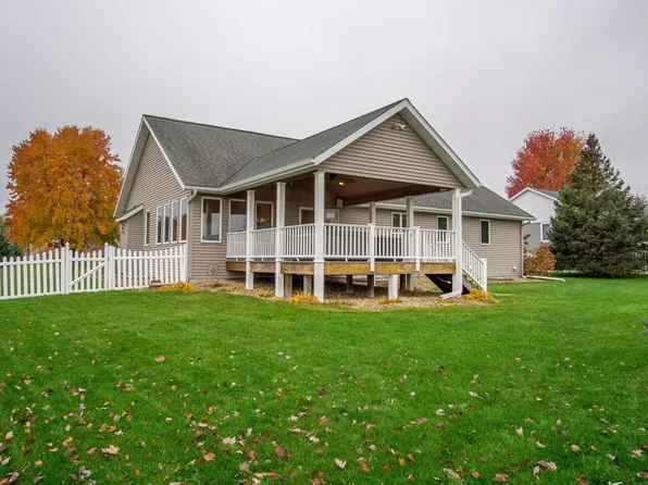 2317 Tower Ridge Ave, Menomonie, WI 54751