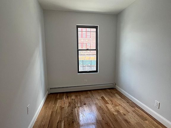 4th image of 1423 Needham Ave Floor 2
